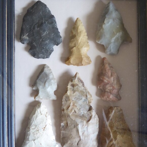 VINTAGE REAL ARTIFACT NATIVE AMERICAN INDIAN ARROWHEADS SHADOWBOX COLLECTION - Picture 6 of 10